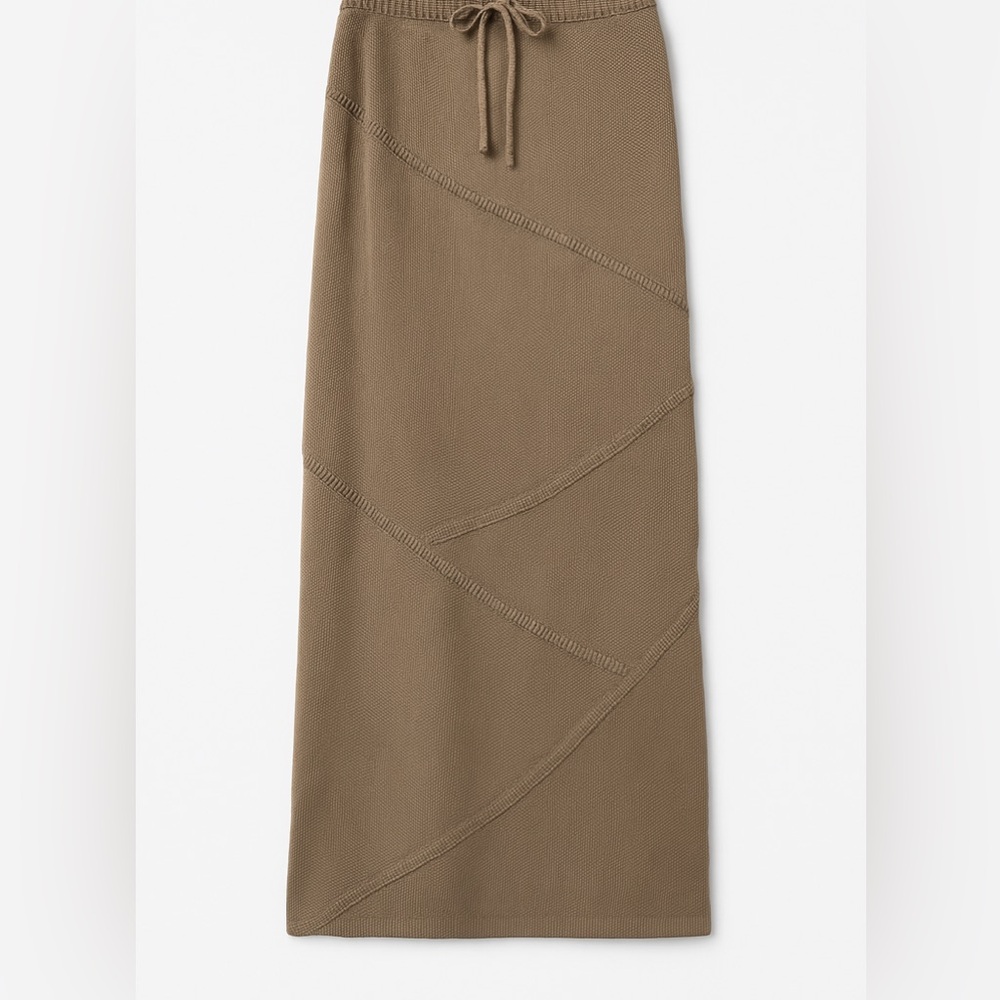 Taupe Ribbed Knit Midi Skirt – Size Medium